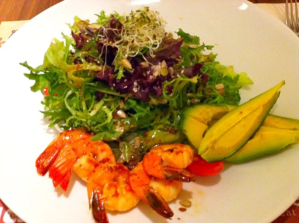 Avocado & Shrimp Salad|selinaさん