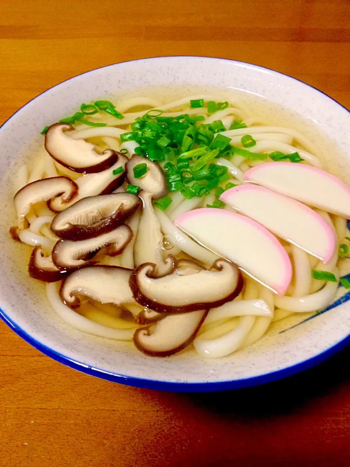 シンプルうどん🍲出汁旨|まいりさん