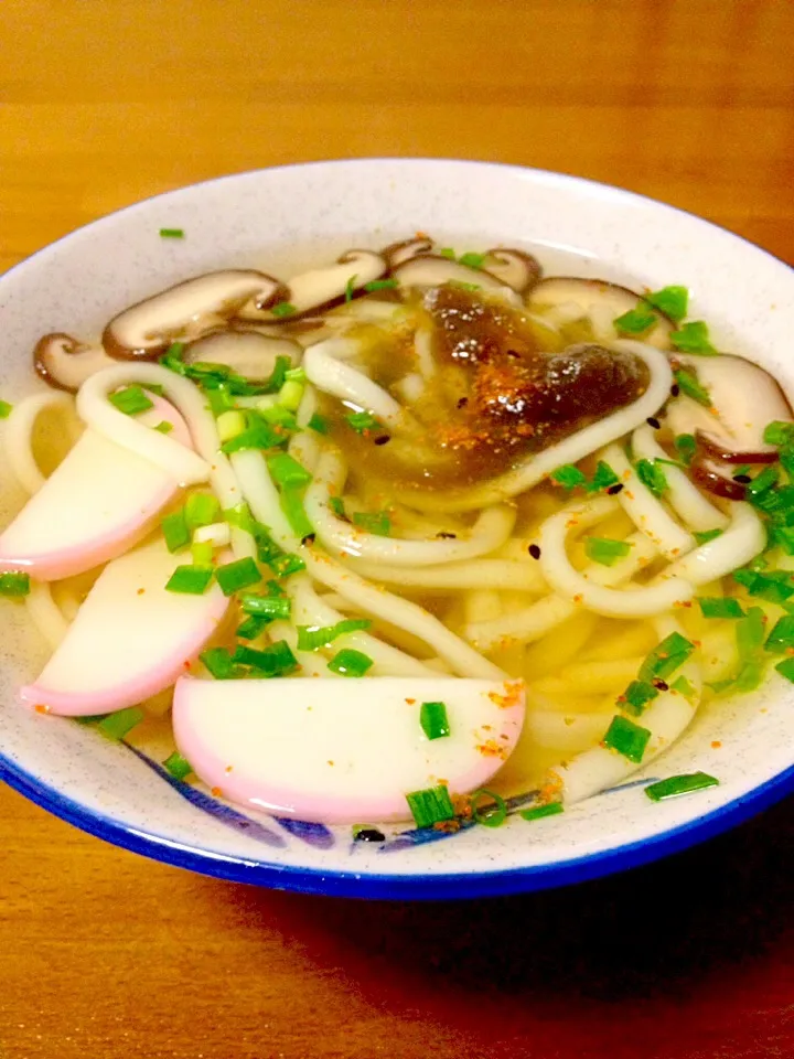 Snapdishの料理写真:うどん🍲とろろ昆布入れて|まいりさん