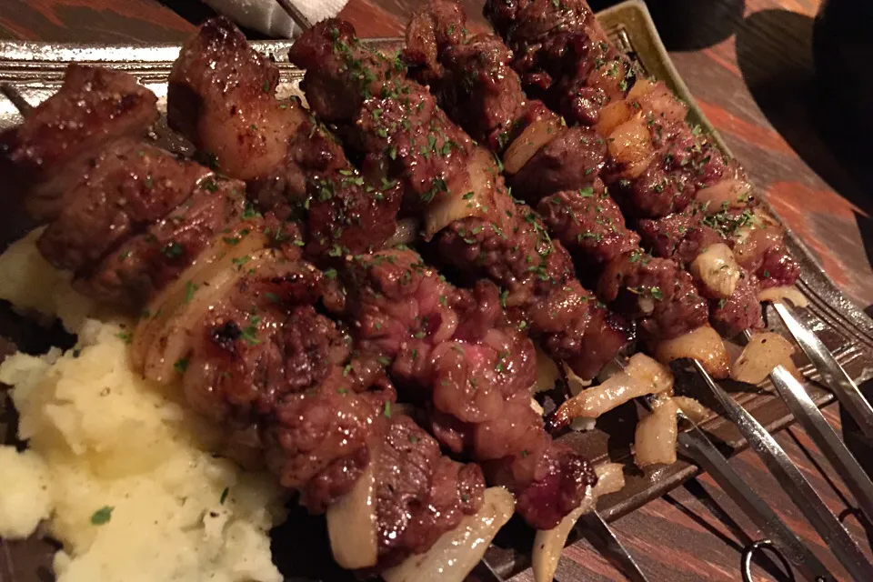 獣肉万歳！蝦夷鹿モモ肉の串焼き！|たけうちさん