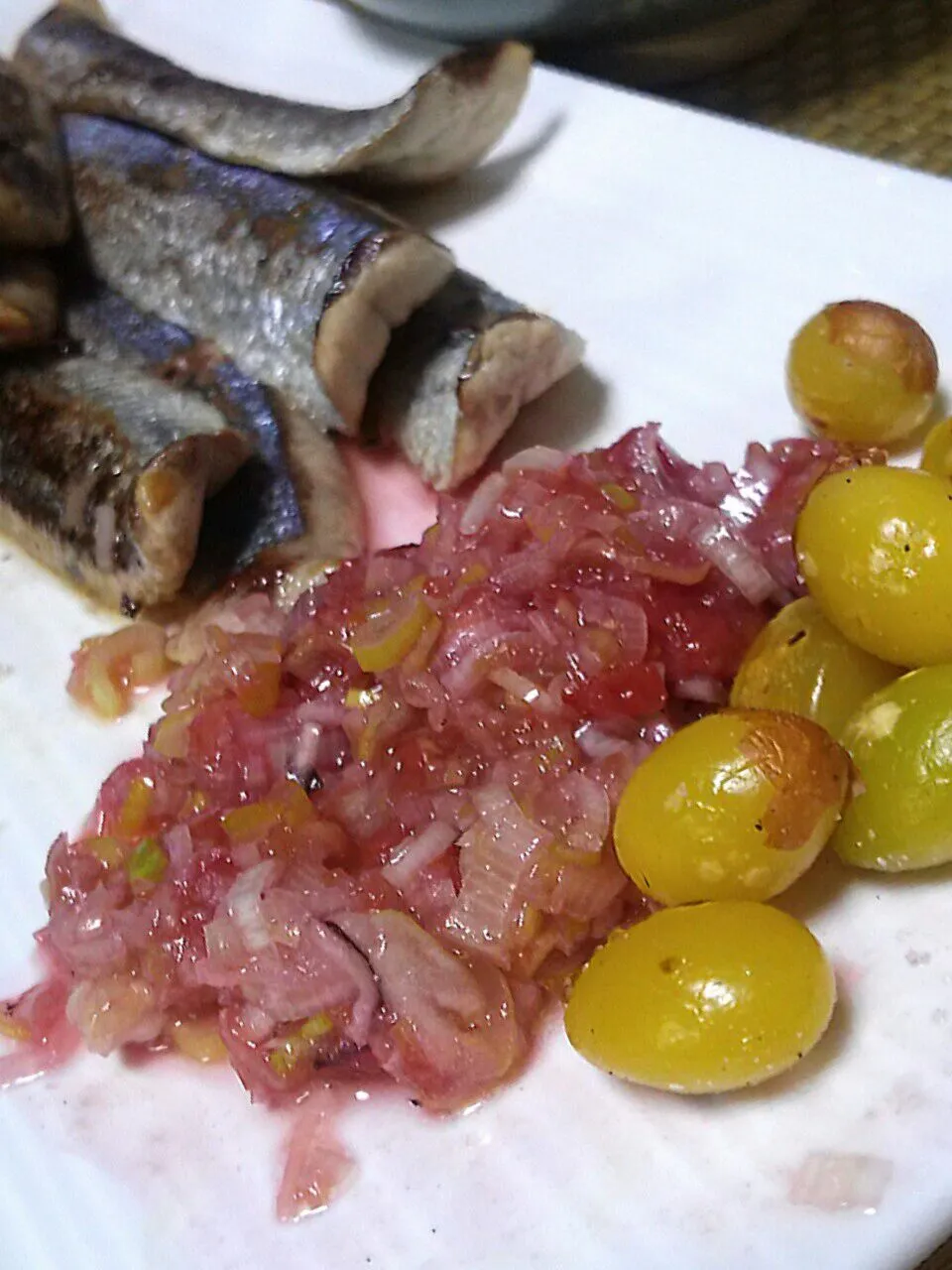 秋刀魚の炙り焼きと銀杏 を梅肉ネギソースで♪|ゆず( ˘ ³˘)♥さん