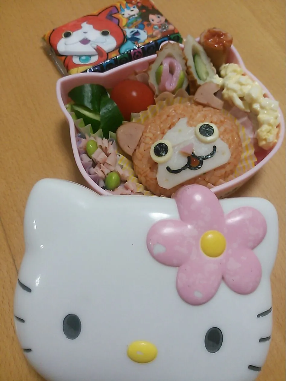 今日のお弁当さん☆キティーチャン弁当箱からのジバニャン弁当！？|Kayo Matsudaさん