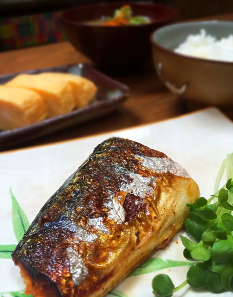 塩鯖グリール定食的ランチʕ-̼͡-ʔ🍚愛情を添えてー♡ʕ-̼͡-ʔほほほほほー|七海さん