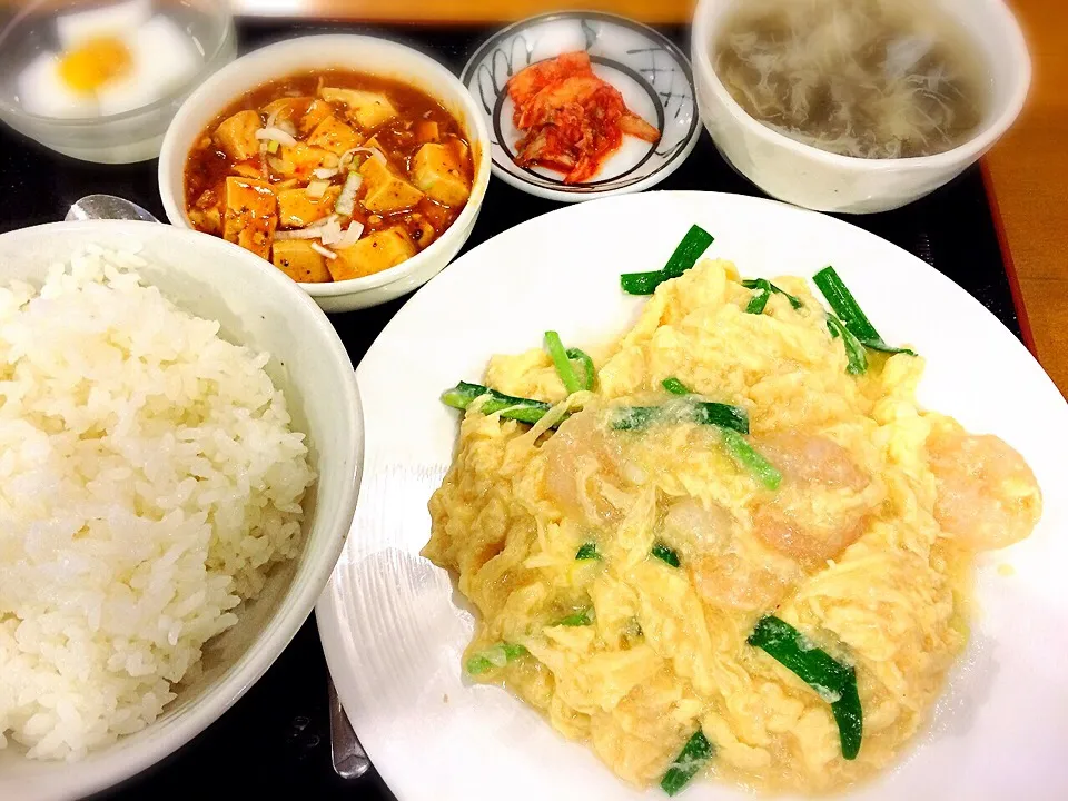 エビとニラ玉子のふわふわ炒め定食 四ッ谷 香港料理 皇紀|ヒロさん