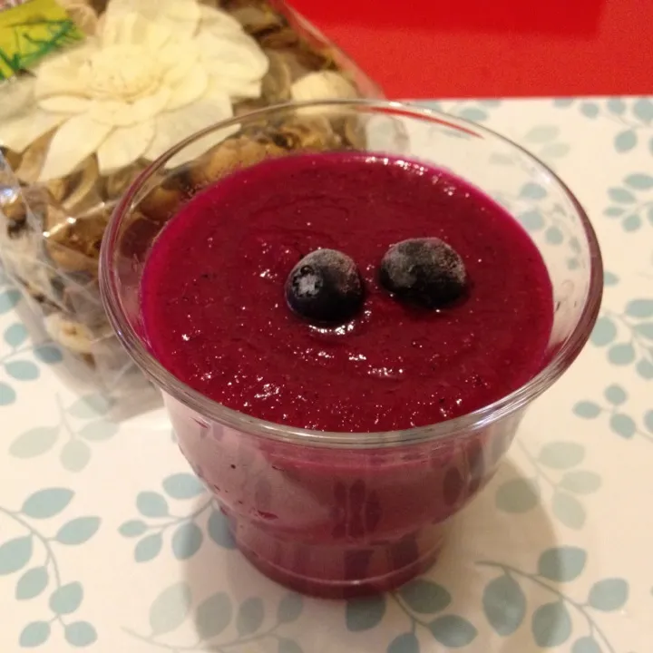 Smoothie (beet & kiwi &apple & blueberry)|Elaineさん