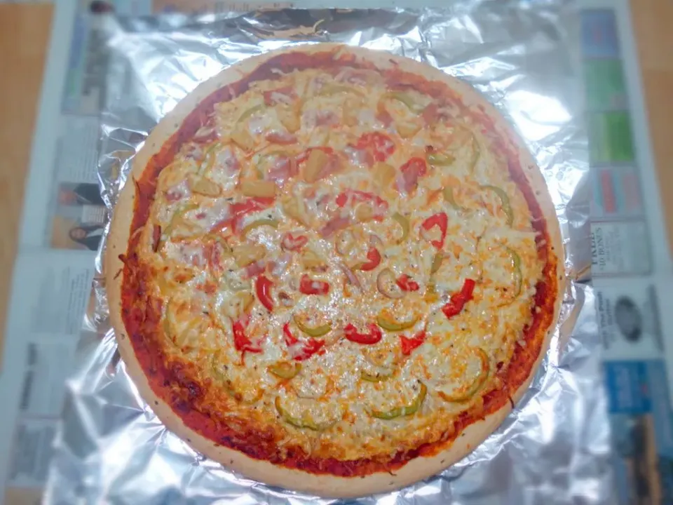 16" Pizza(half: hawaian with peppers and onions, 2nd half: peppers and onions)|Yari Gonzálezさん