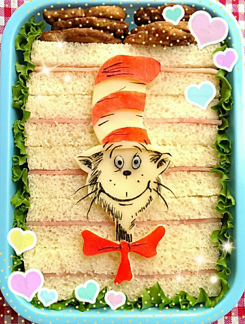 🐱cat in the hat😺 キャラ弁 サンドイッチ|The Reinhartsさん