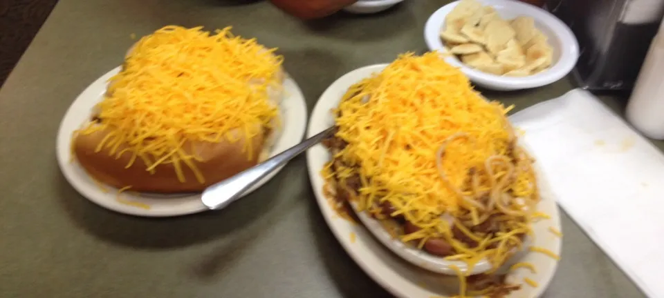 Skyline chili.  Note the bright yellow cheese.|ernest ristiさん