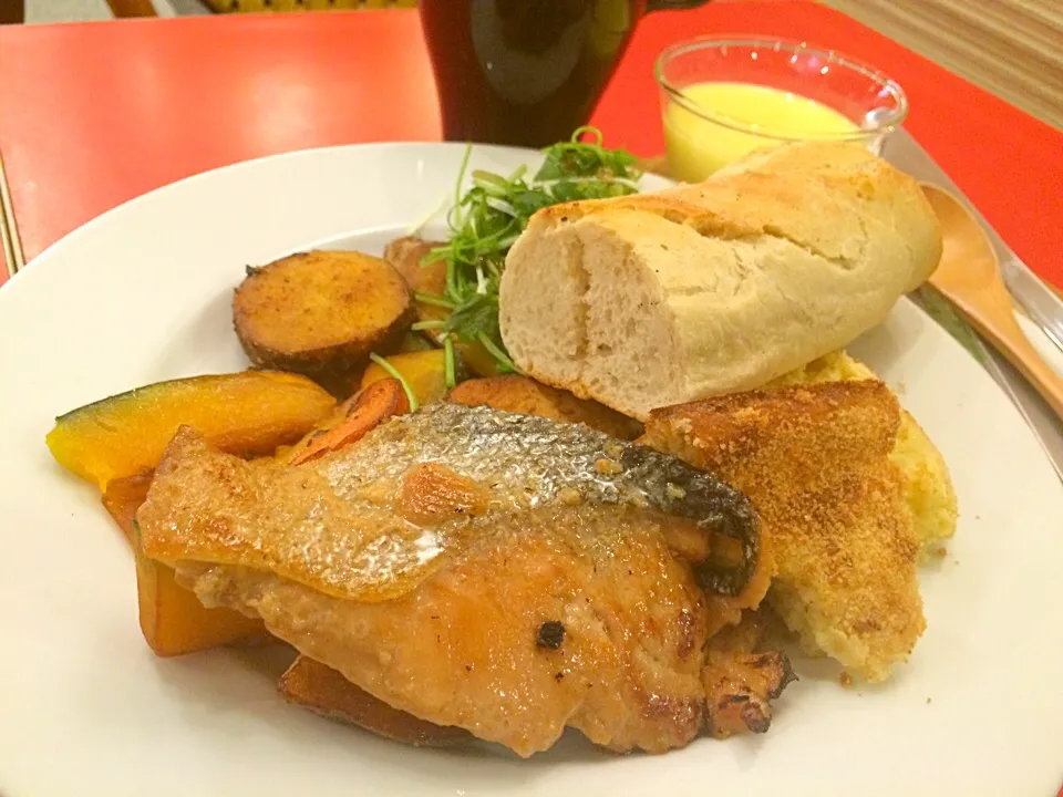 メープルジンジャーサーモン(Maple Ginger Salmon)@池袋・サクラカフェ|juneshunさん