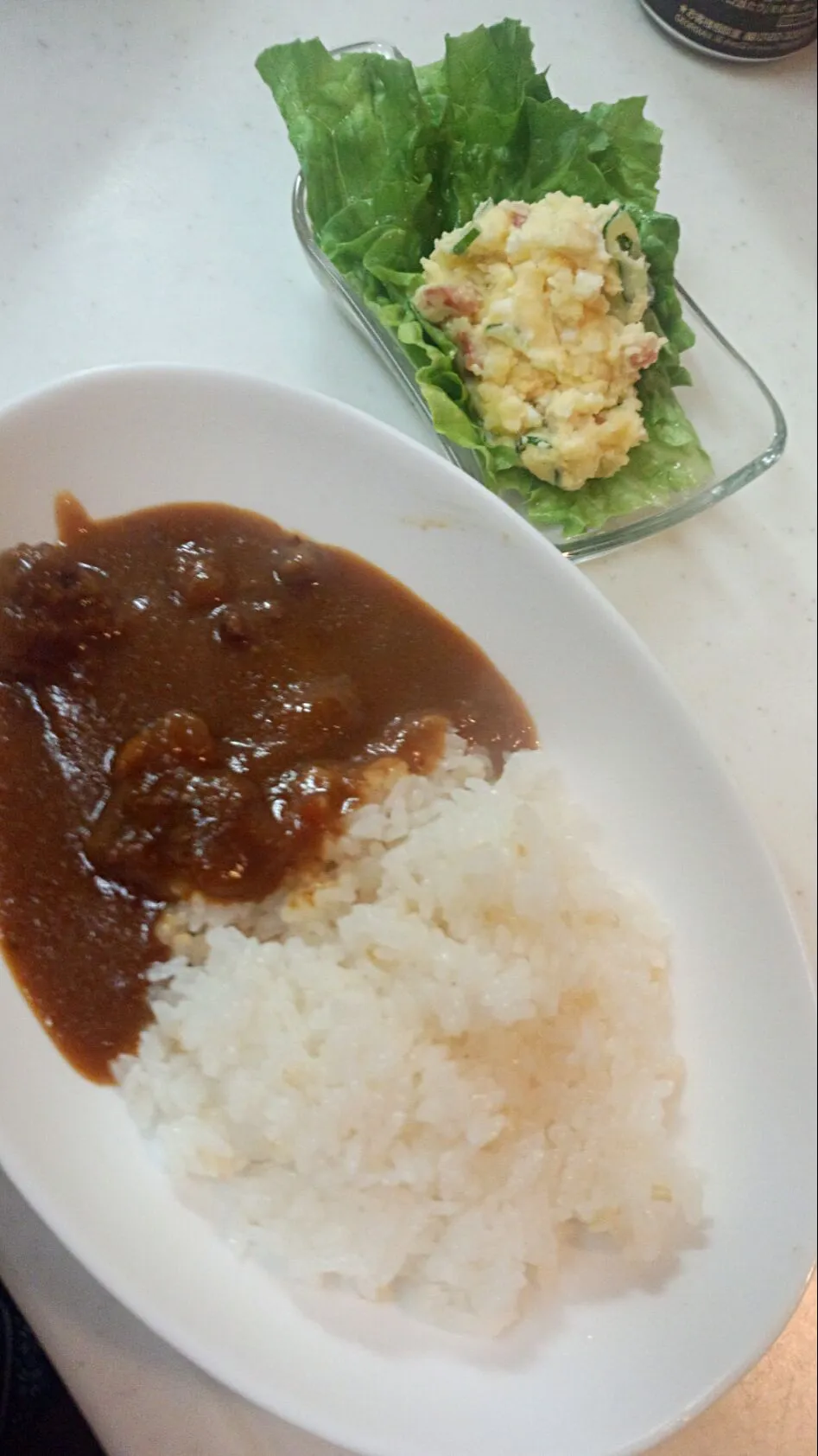 牛すじカレーとサツマイモとジャガイモのポテトサラダ|ともさん