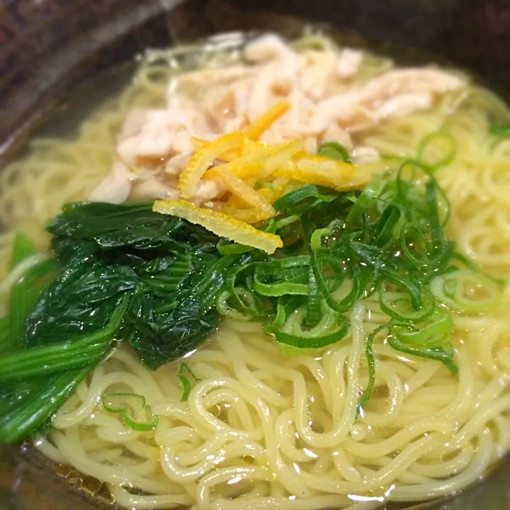 Snapdishの料理写真:ゆず塩ラーメン|Kousuke Momikiさん