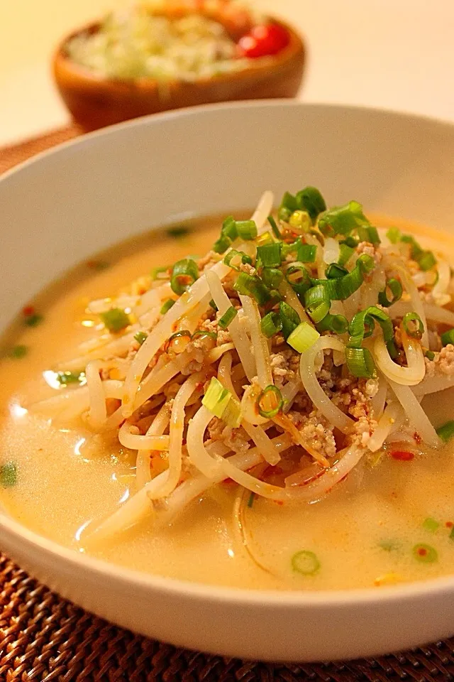 Snapdishの料理写真:さくらさんの料理 こくうまゴマ味噌スープのラーメン|はさん