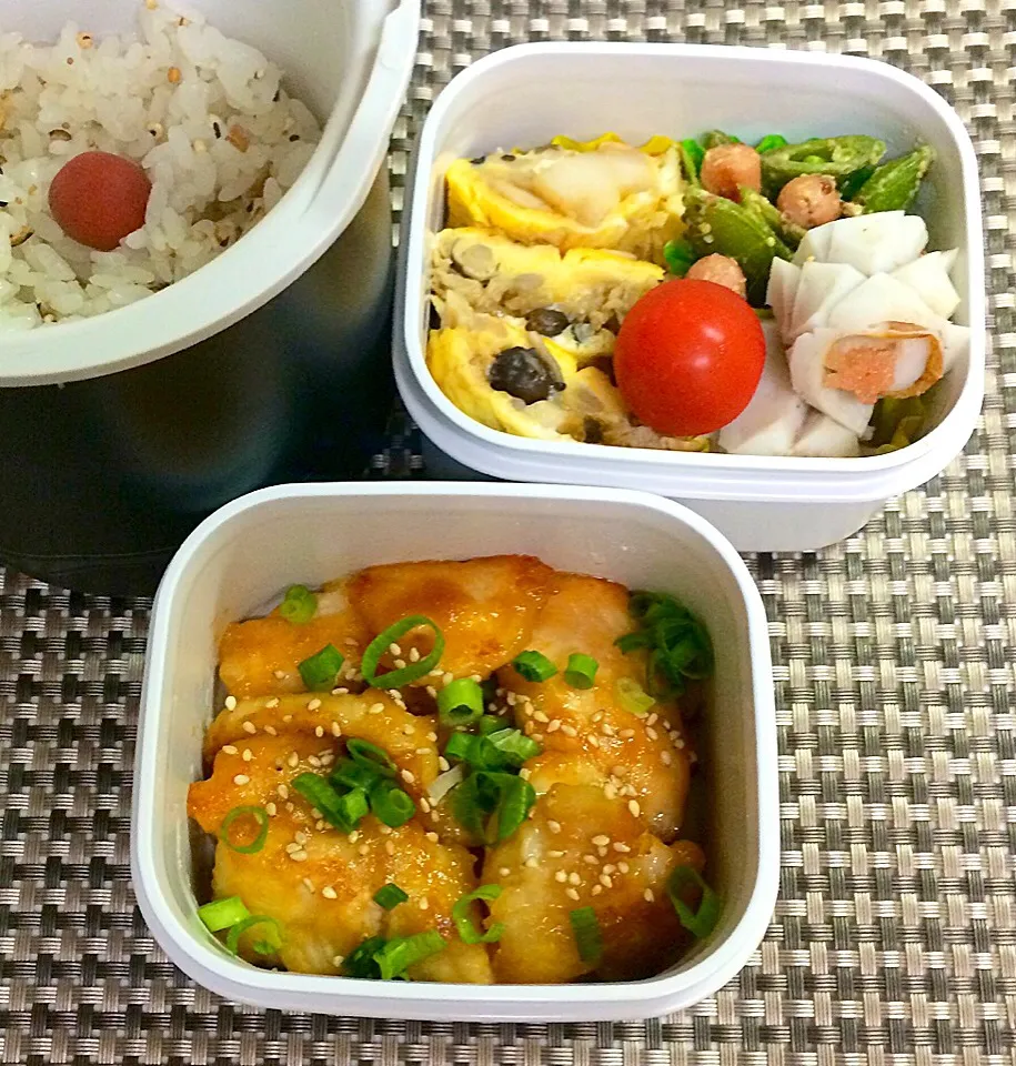 昼弁。さくちんさんの料理 簡単 鶏胸肉の味噌マヨ焼き🎶|モナママさん