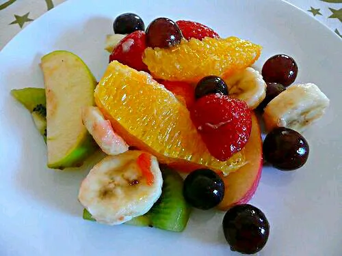 ❤Family #Breakfast/Brunch ❤We Made #Fruit #Salad #Side dish #Quick and easy 😋 Yummy 😋 My Plate 😆We #Eat #Love #Pray ❤🎄❤|Alisha GodsglamGirl Matthewsさん