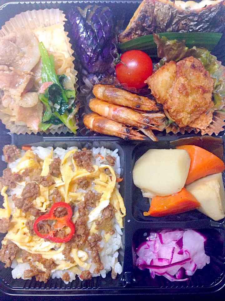 Snapdishの料理写真:お酒も飲めるお弁当♪|ちーちさん