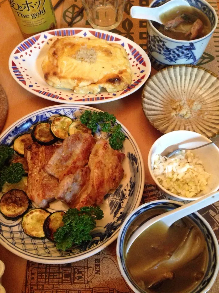 金曜の夕飯は豚バラ肉のソテーネギ塩のせ、ポトフ余り、焼き豆腐|カオカオさん