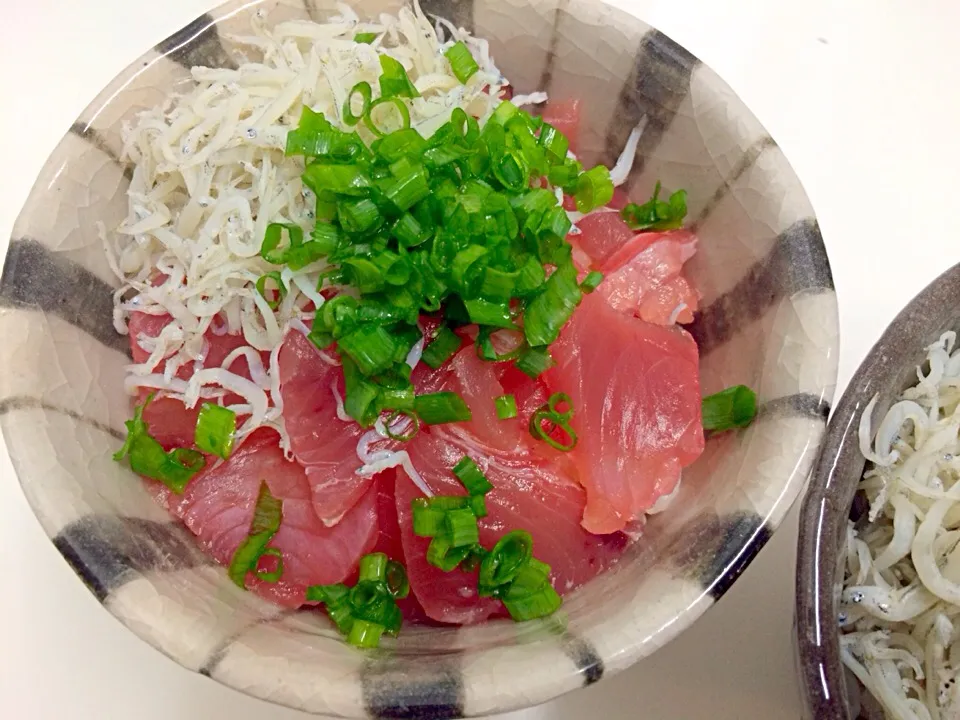 まぐろとしらす丼|たいちゃんママさん