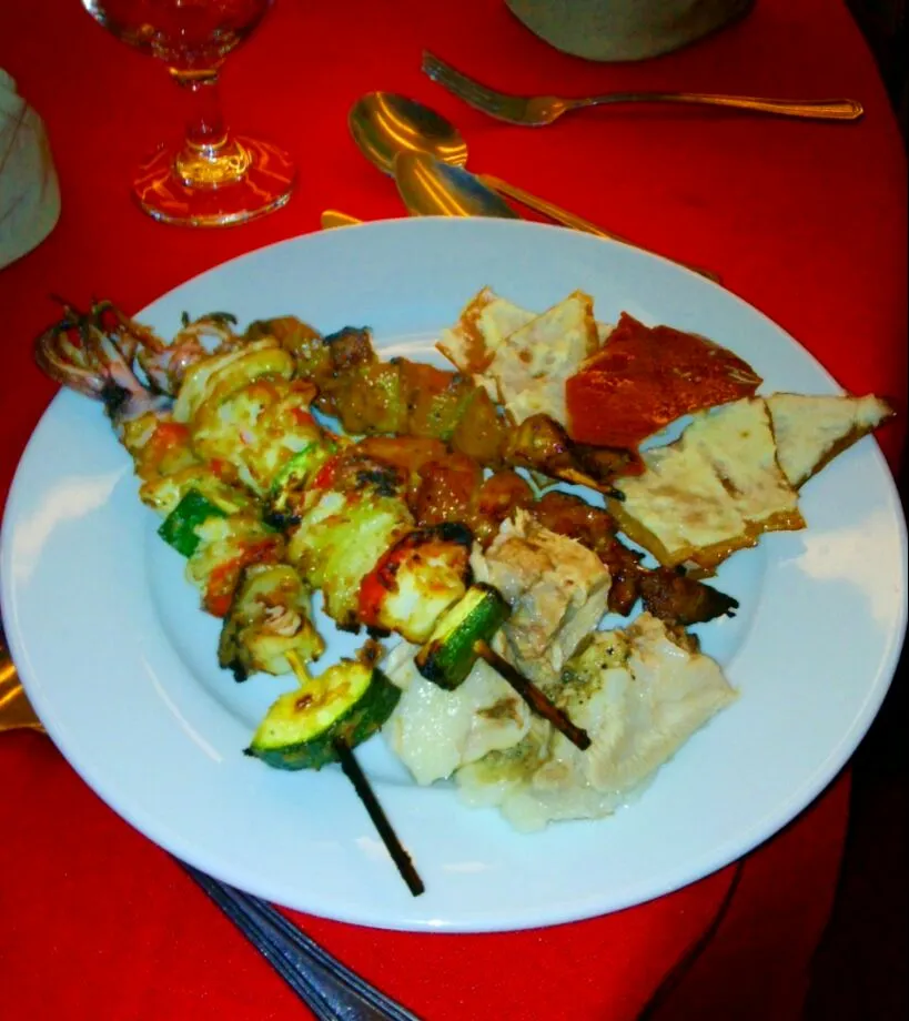 Mixed food platter|Mariano Ngさん