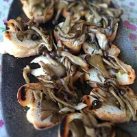 Bruschetta ai funghi ;)