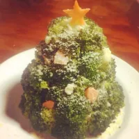 Snapdishの料理写真:ブロッコリーツリー作ってみました！|kotorinaさん