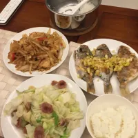 Fried fish with garlic and green onion + Onion chicken + Broccoli with sausage|YCさん