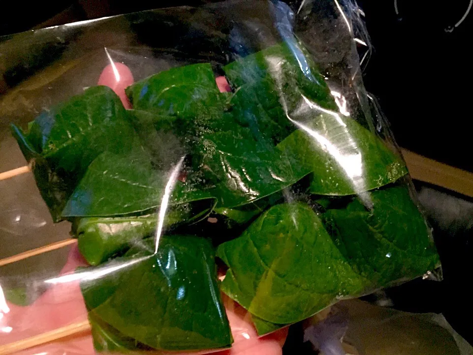 Miang kham (Thais traditional snack)|Watcharachai Changsomさん