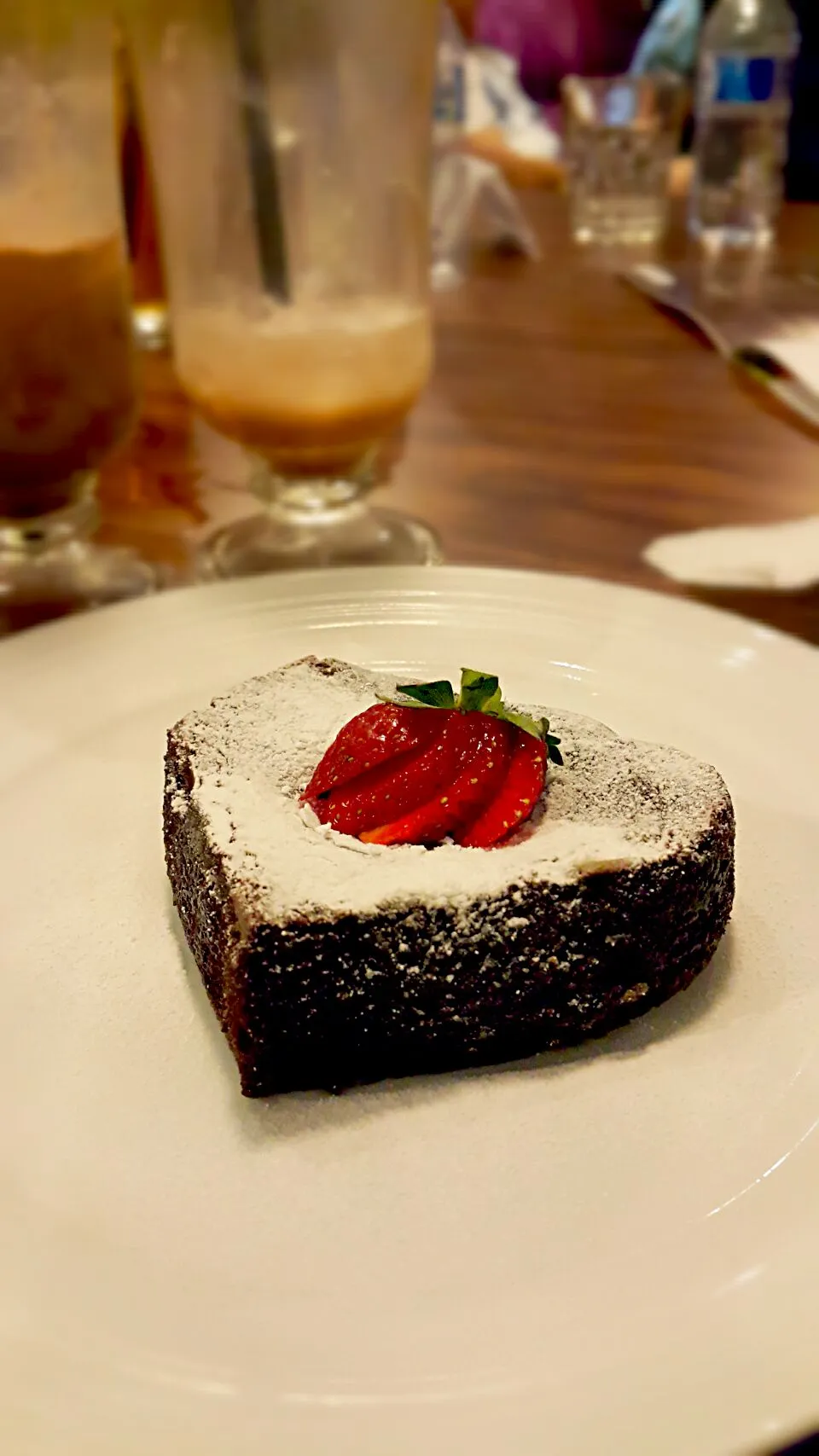 #chocolate#bread #strawberry|candra sanjayaさん