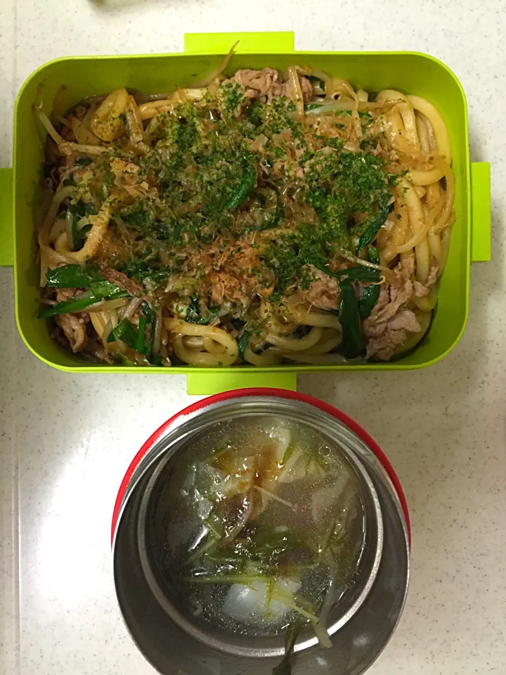 焼うどん❗️餃子スープ💨|きよさん