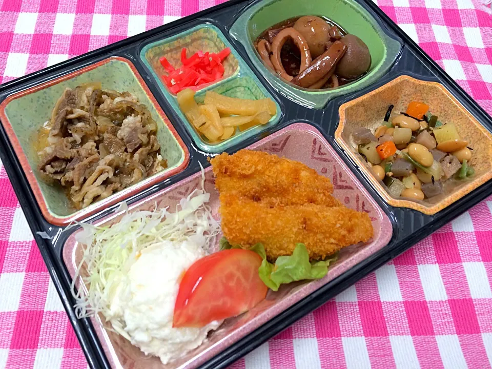 牛丼の具 日替わり弁当 豊川市宅配|Naokazu Kuritaさん