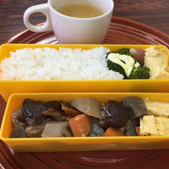 今日の弁当。朝から筑前煮|Syunji Maruyamaさん