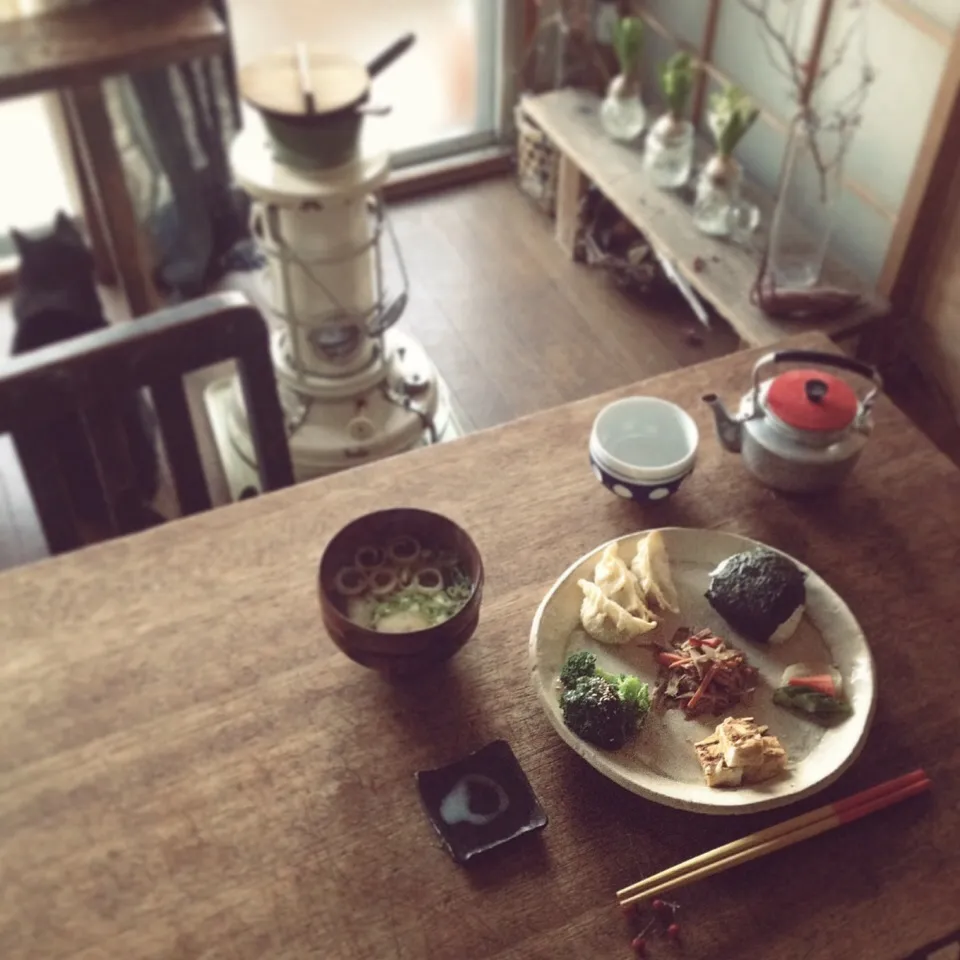 “ 今年もよろしく。”|おたんこ食堂  d□~°さん