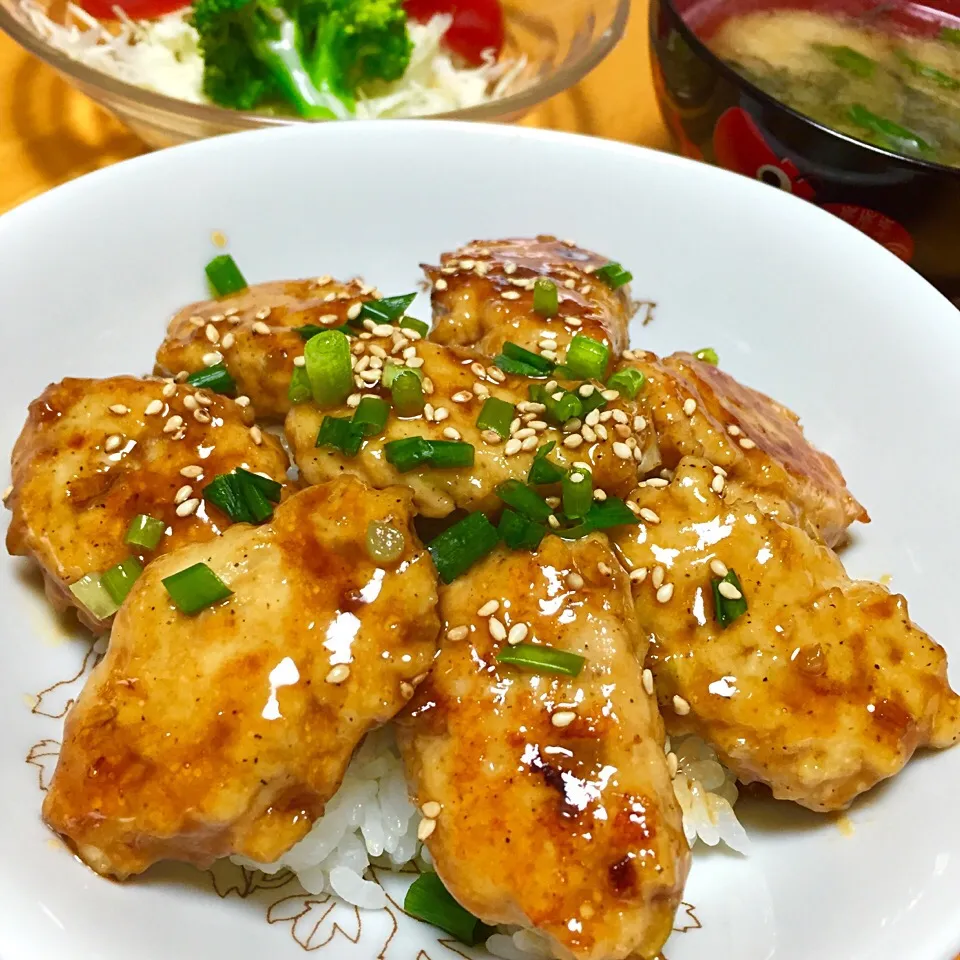 とりつくね丼|カウンター嬢さん