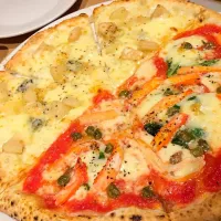 Snapdishの料理写真:洋梨とゴルゴンゾーラ、ズワイガニ|PizzaSyumoneさん