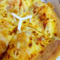 Snapdishの料理写真:pizza cheeselover|ah raさん