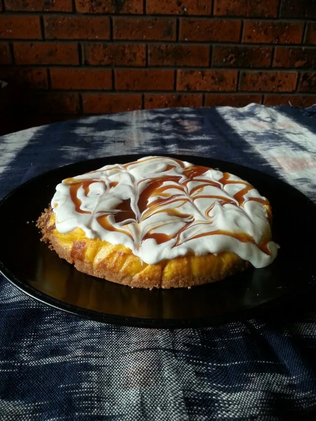 Pumpkin cake with melting cream on top
かぼちゃのケーキとろけるクリームのせ|Yuka Ismithさん