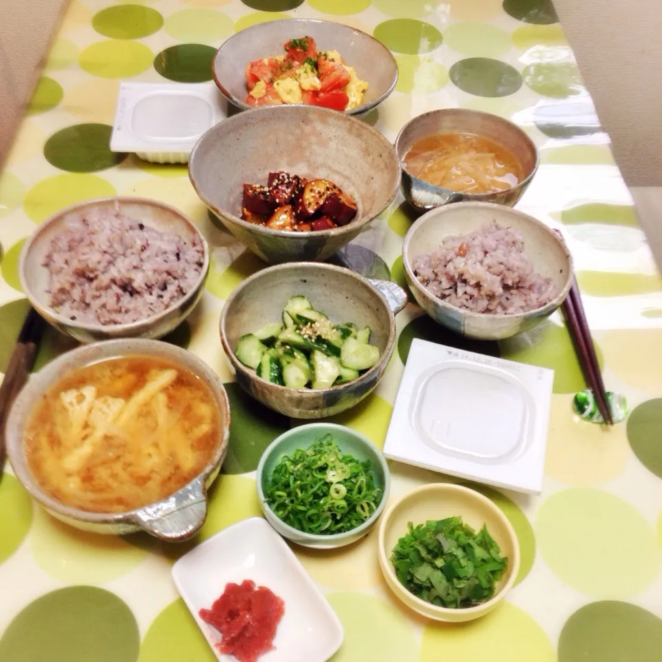 雨の休日の昼ご飯には動物性の物が玉子しかなかったんだ…～(๑′ω‵๑)～|うさ爺さん