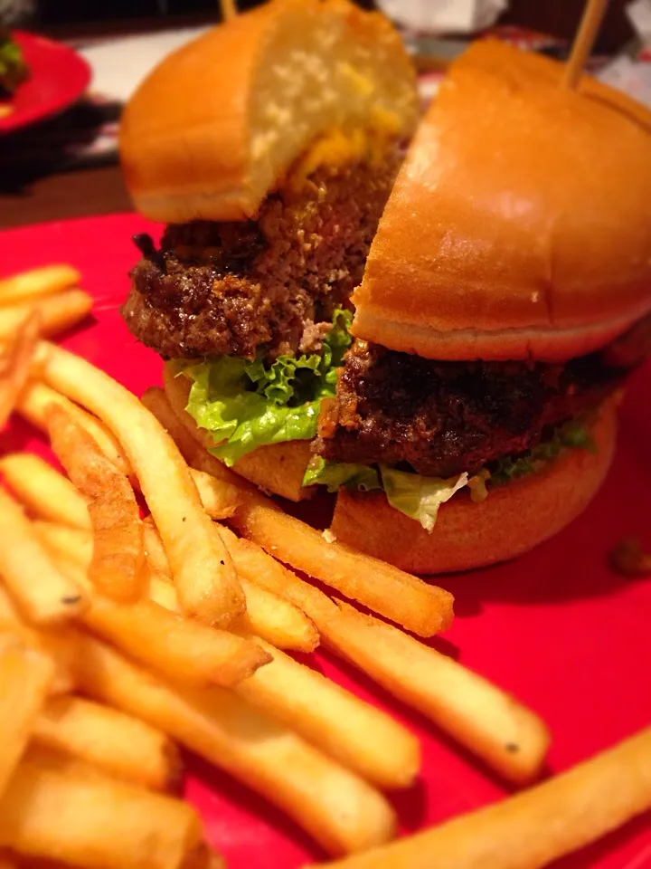 Snapdishの料理写真:Burger and Fries|🍑Foodtrip Unlimited🍴さん