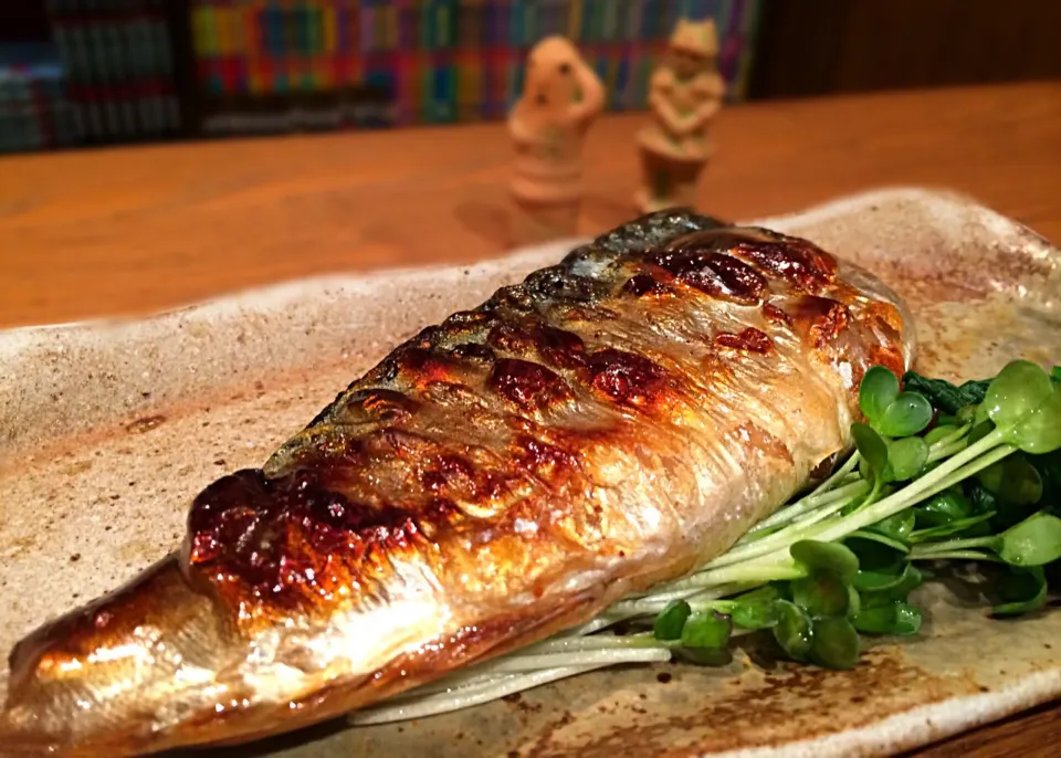 そしてメインデッシュ🐟店主の居酒屋仕込み鯖の塩焼きʕ-̼͡-ʔ|七海さん