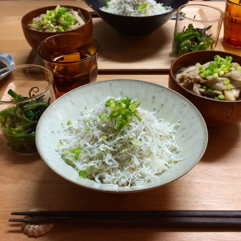 安曇野わさびシラス丼、塩昆布ピーマン、きのこ豚汁|maruruさん