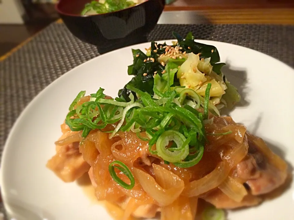 とりもものトロトロ煮、キャベツとワカメのナムル|たんたんさん