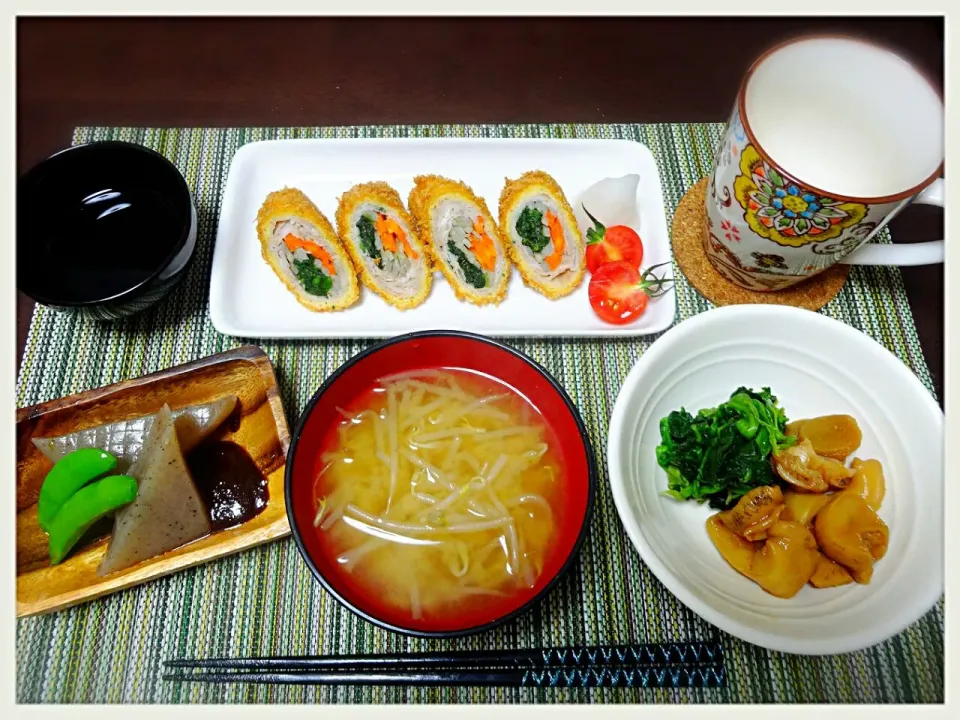 根菜の豚肉巻きフライ
味噌こんにゃく
バイ貝の甘辛煮|misaさん