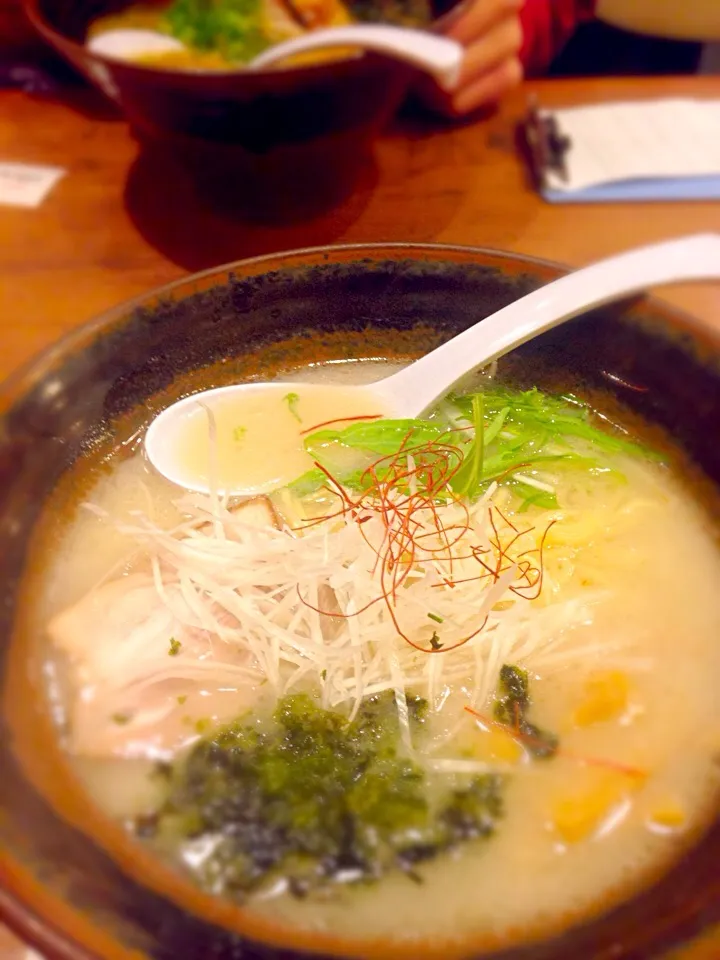 天王寺ミオ 河内ラーメンの塩トンコツ🍴|しのてらさん