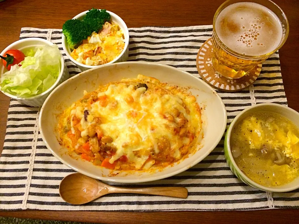 チキントマトドリア〜温玉のせ ポテトサラダ しめじの生姜スープ サラダ|haseseさん