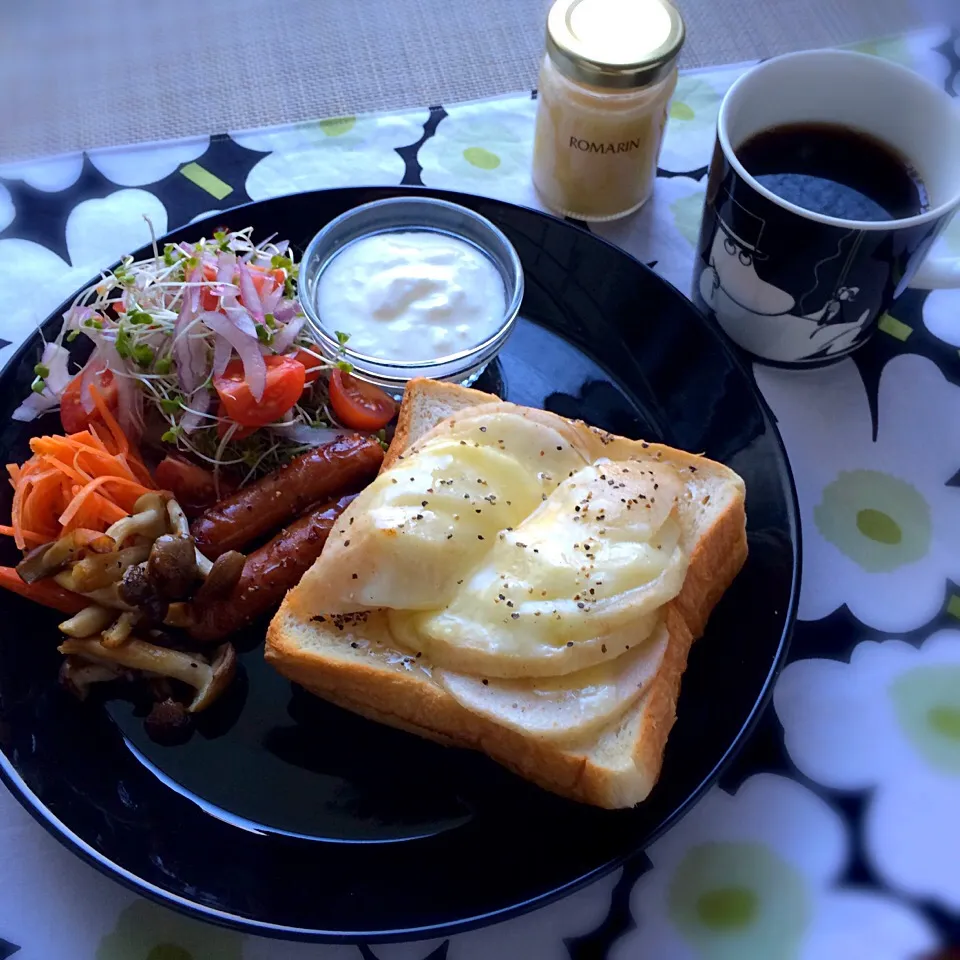 今日の朝ごはん|ぺんぎんさん