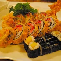 Snapdishの料理写真:Sushi! Enjoy!|Chantel Olveraさん