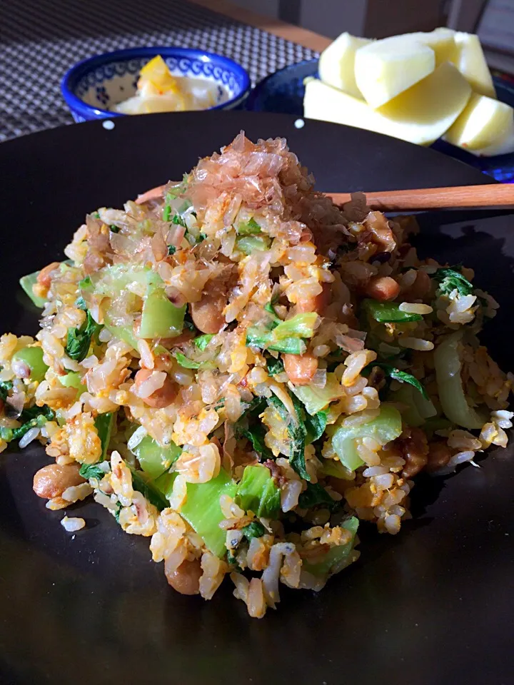 カルシウムたっぷり500kcal♪納豆チンゲン菜じゃこの炒飯(*ˊૢᵕˋૢ*)|airi-nさん