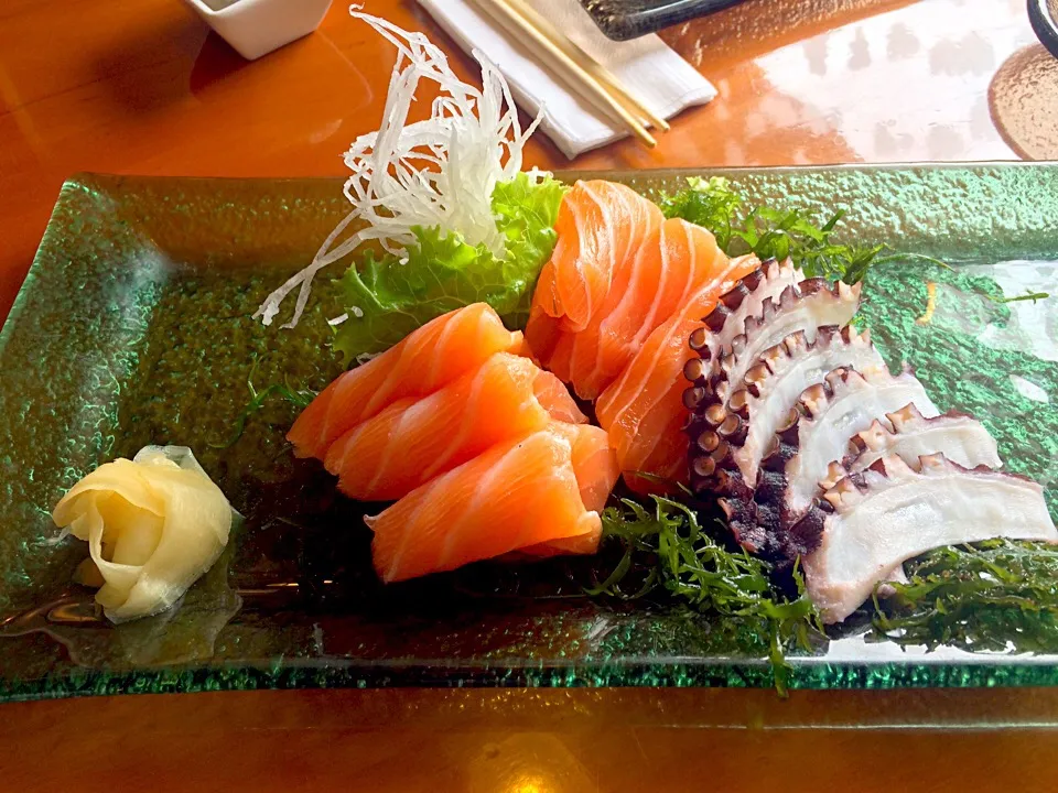 Sashimi pulpo & salmon|Giさん