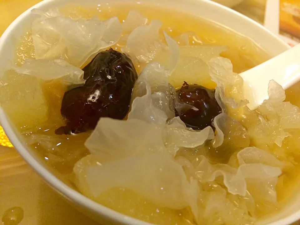 white fungus and red dates sugar water|🍞LeeLee🍞さん