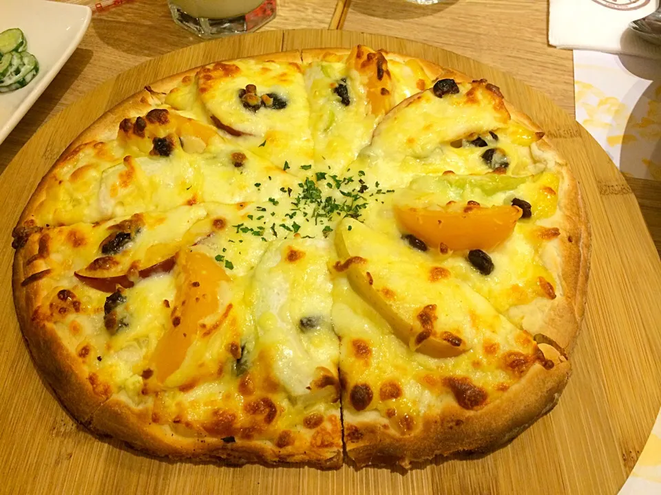 Peach Fruit Pizza|selinaさん