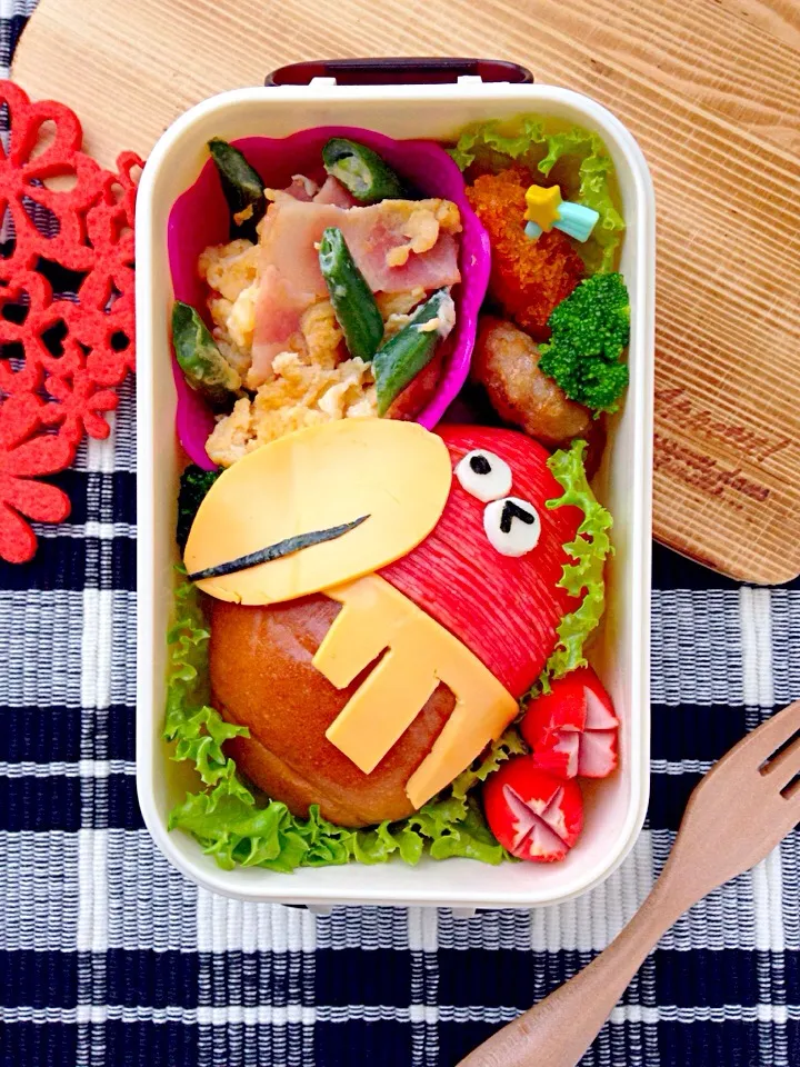 ロールパンでキョロちゃん弁当|ザッキー☆さん